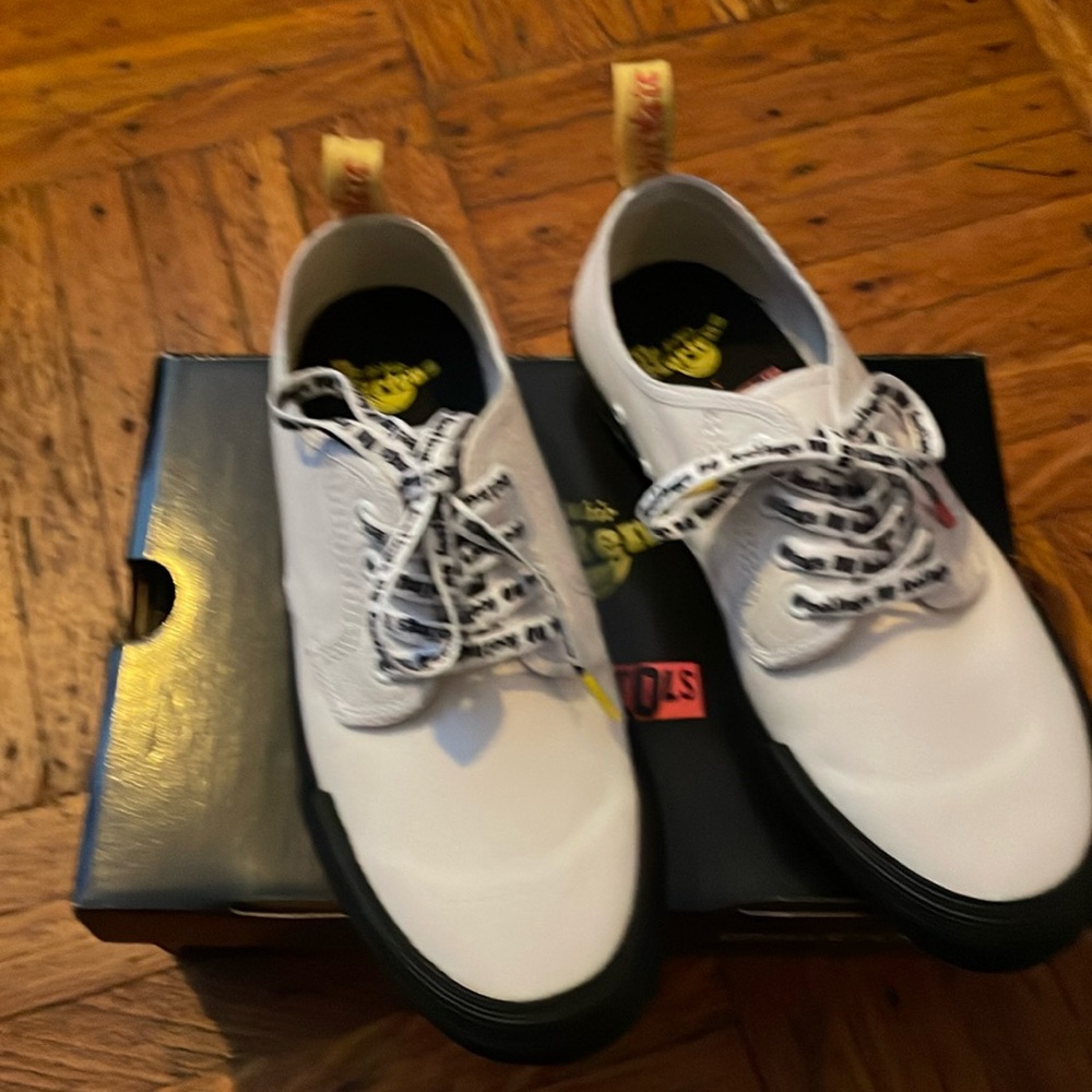 Sex Pistols x Doc Martens never worn